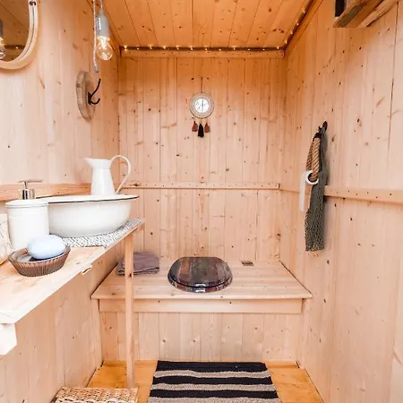 Luxusní stan Living Timeless- Bubble Tent Gutach - Schlafen Unterm Sternenhimmel