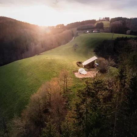 Luxusní stan Living Timeless- Bubble Tent Gutach - Schlafen Unterm Sternenhimmel