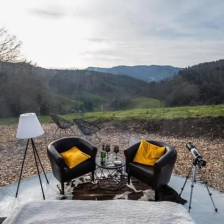 Campo de lujo Living Timeless- Bubble Tent Gutach - Schlafen Unterm Sternenhimmel